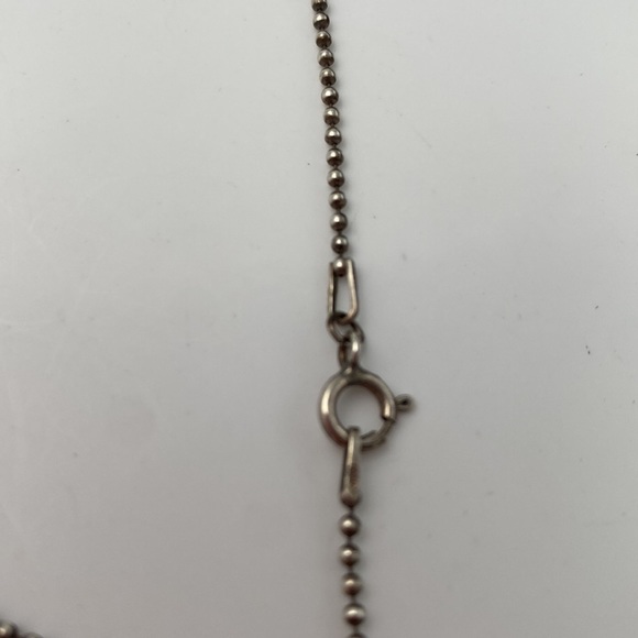 Opal & sterling silver necklace with 18” chain. Stamped 925 on clasp. - Picture 3 of 8